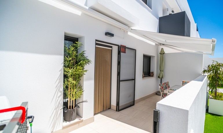 Revente - Appartement / Flat -
Torrevieja* - LOS BALCONES - LOS ALTOS