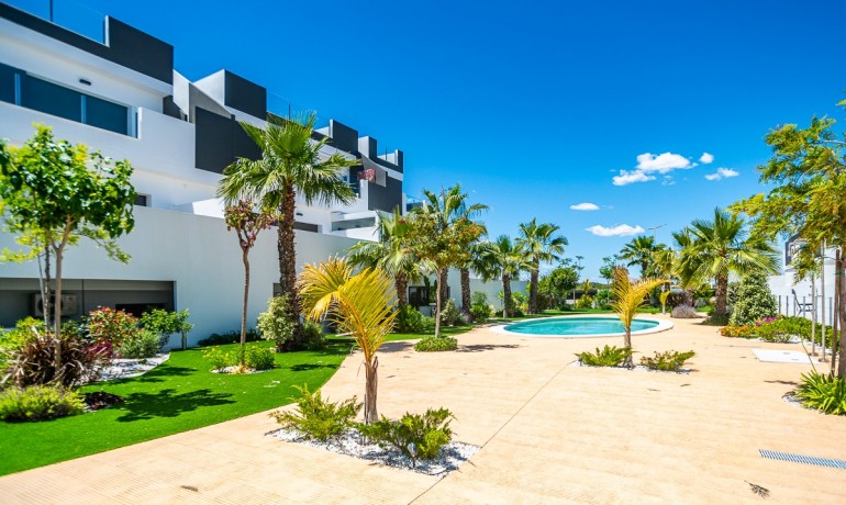 Revente - Appartement / Flat -
Torrevieja* - LOS BALCONES - LOS ALTOS