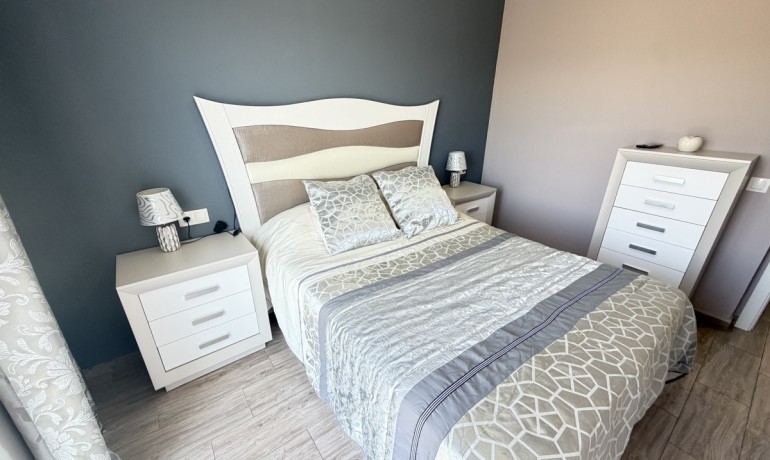 Sale - Villa -
Villamartin