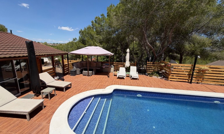 Sale - Finca / Country Property -
Orihuela* - Torremendo