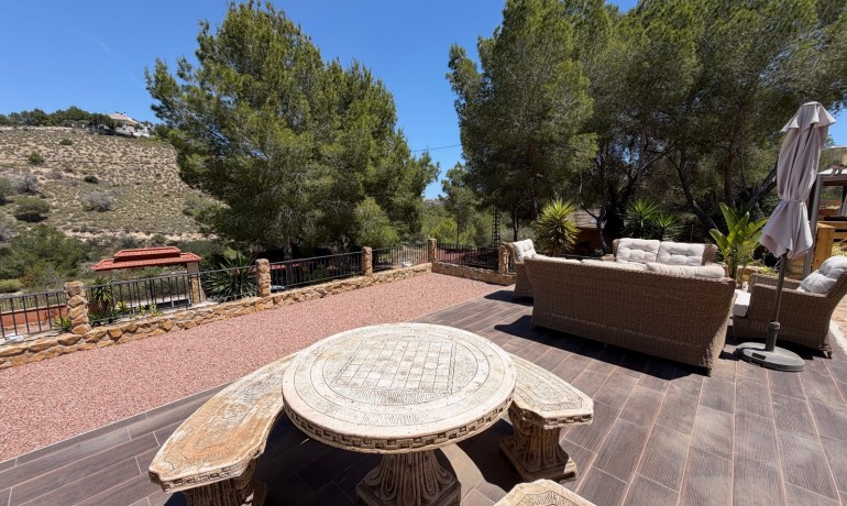 Sale - Finca / Country Property -
Orihuela* - Torremendo