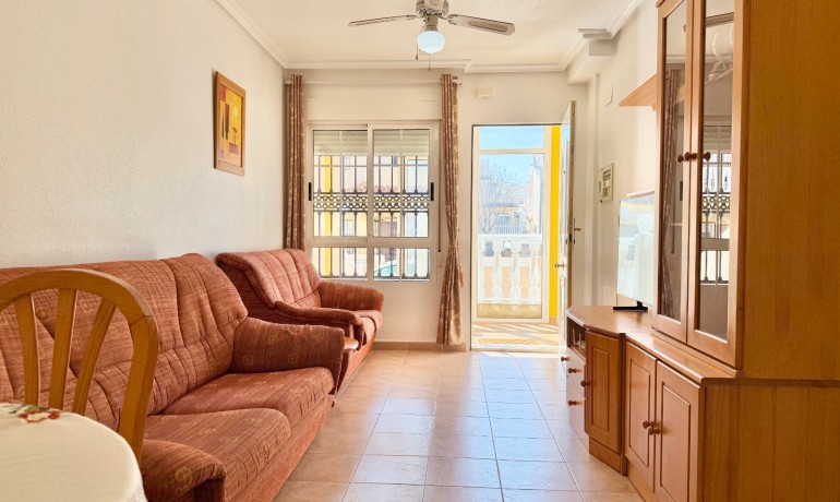Sale - House -
Guardamar del Segura - El Eden