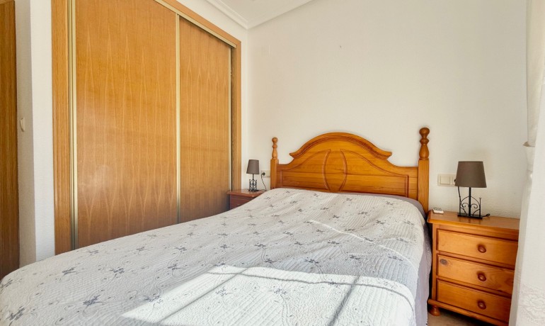 Sale - House -
Guardamar del Segura - El Eden