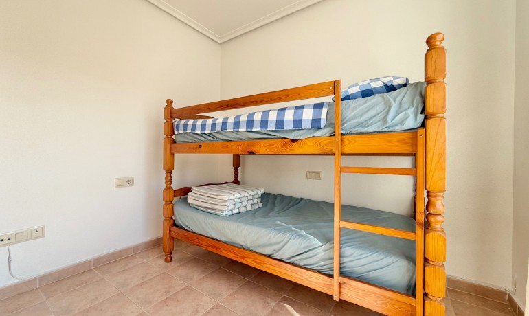 Sale - House -
Guardamar del Segura - El Eden