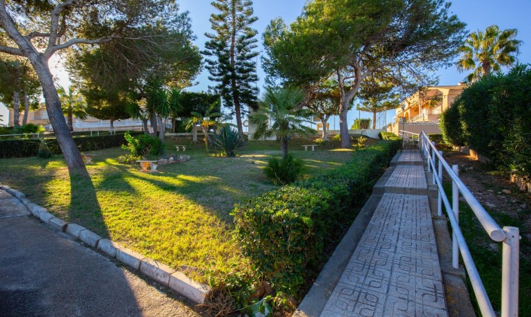 Sale - Apartment / Flat -
Torrevieja* - Torreblanca