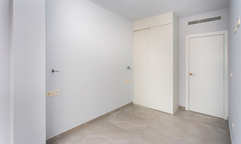 Sale - Apartment / Flat -
Torrevieja* - Torrevieja