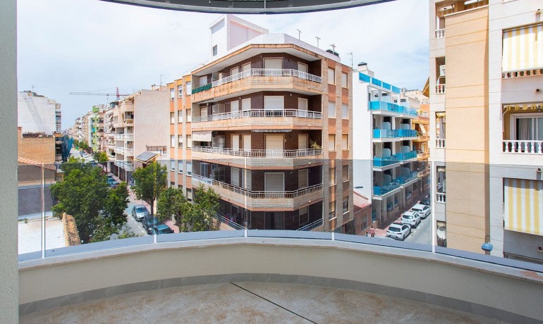 Sale - Apartment / Flat -
Torrevieja* - Torrevieja