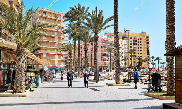 Sale - Apartment / Flat -
Torrevieja* - Torrevieja