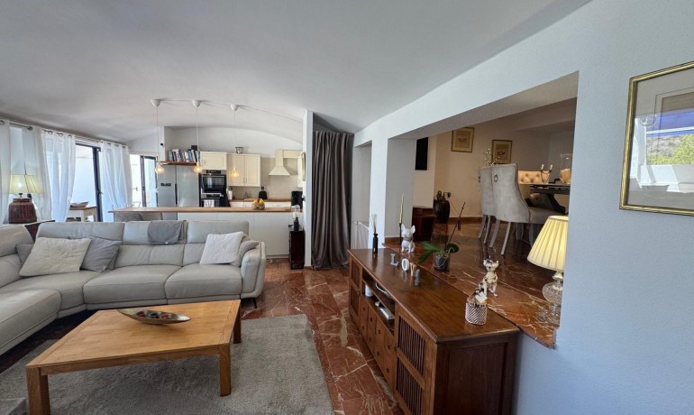 Venta - Apartamento / piso -
Las Ramblas