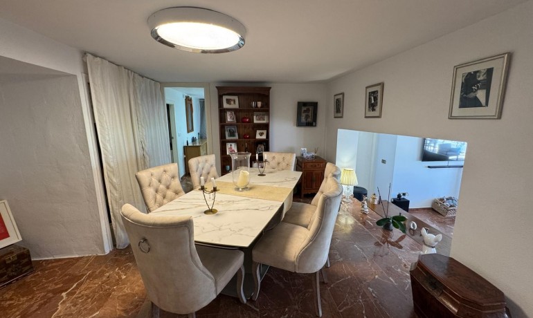 Venta - Apartamento / piso -
Las Ramblas