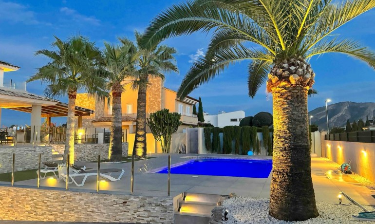 Sale - Villa -
L´Alfàs del Pí* - pueblo