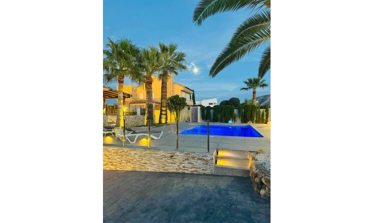 Sale - Villa -
L´Alfàs del Pí* - pueblo