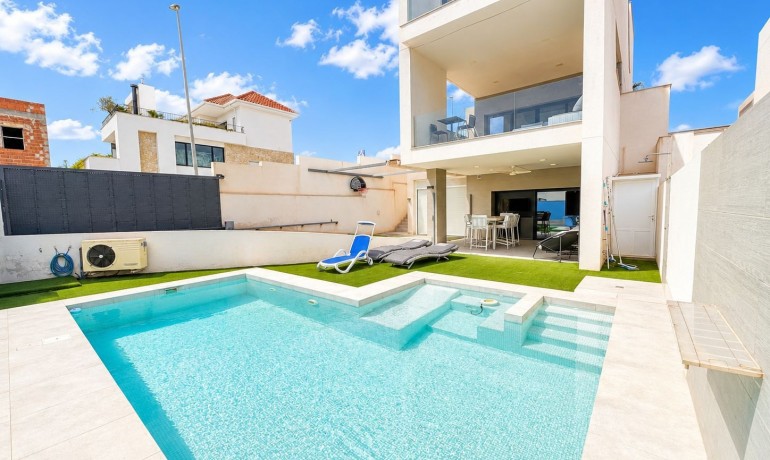 Venta - Villa -
Ciudad Quesada - Rojales
