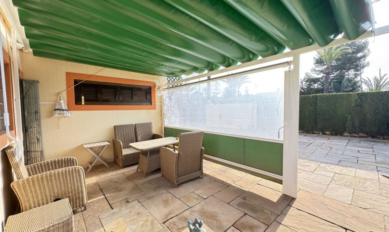 Sale - Villa -
Orihuela Costa* - Cabo Roig