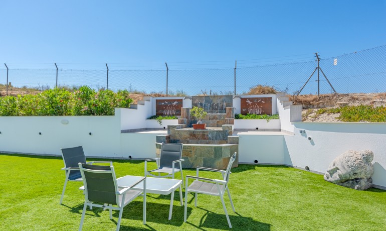 Herverkoop - Villa -
Torremendo