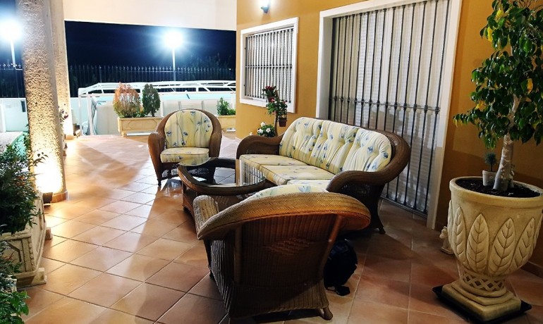 Venta - Finca Country Property -
Orihuela