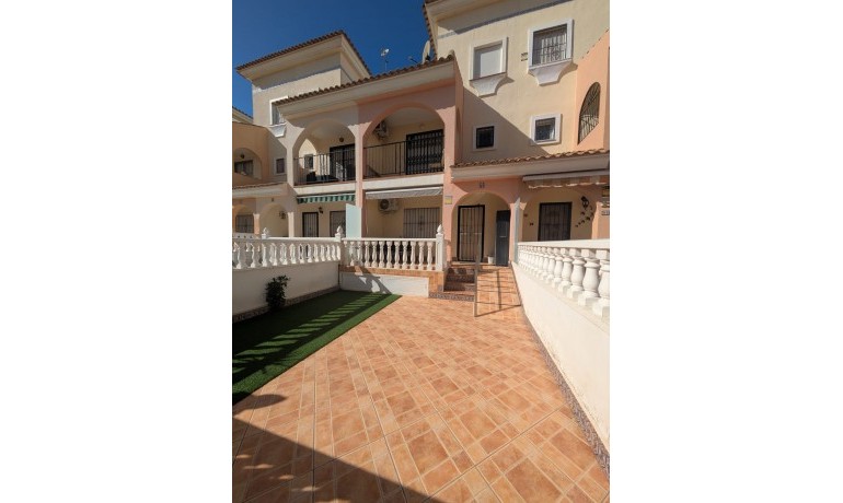 Sale - House -
Playa Flamenca