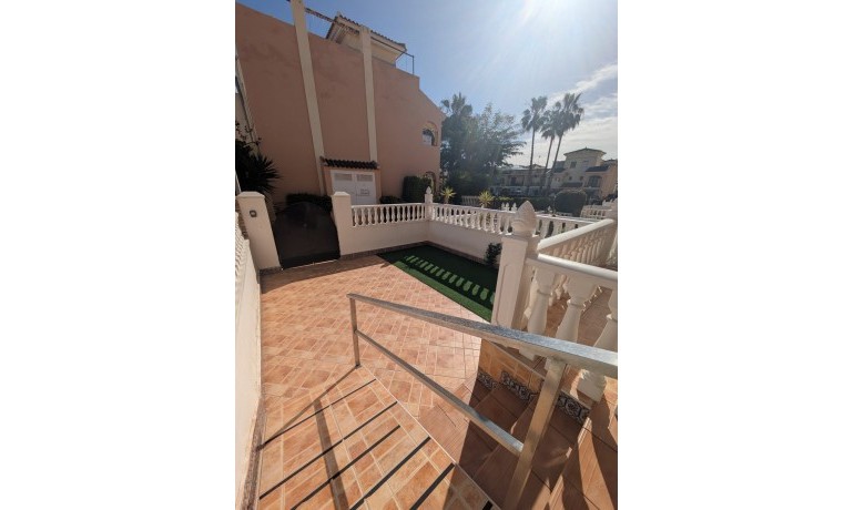 Sale - House -
Playa Flamenca
