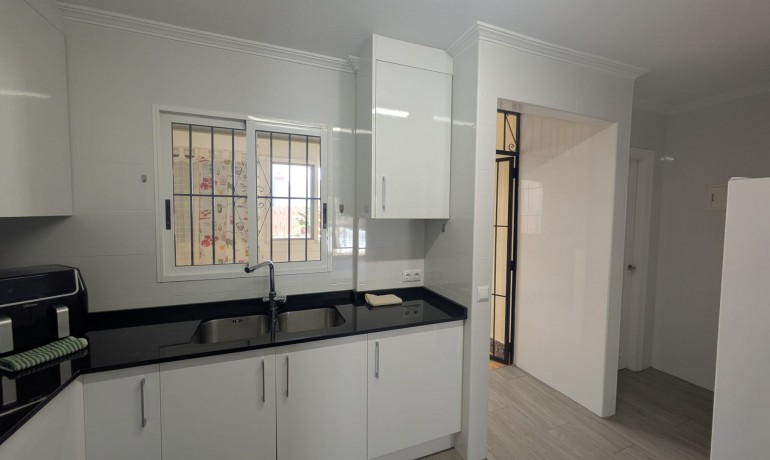 Sale - House -
Playa Flamenca