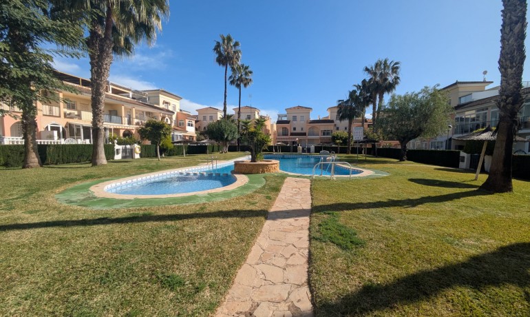 Sale - House -
Playa Flamenca