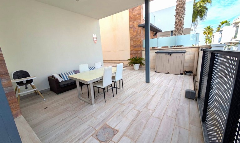 Revente - Villa -
Lomas de Cabo Roig