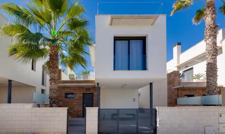 Revente - Villa -
Lomas de Cabo Roig