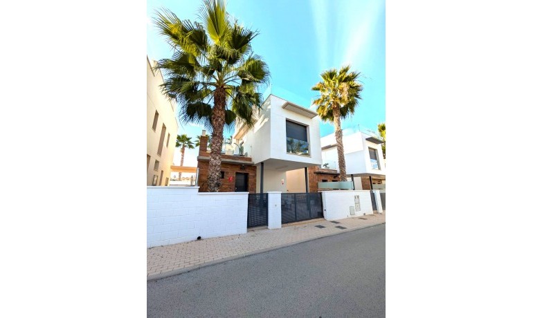 Revente - Villa -
Lomas de Cabo Roig