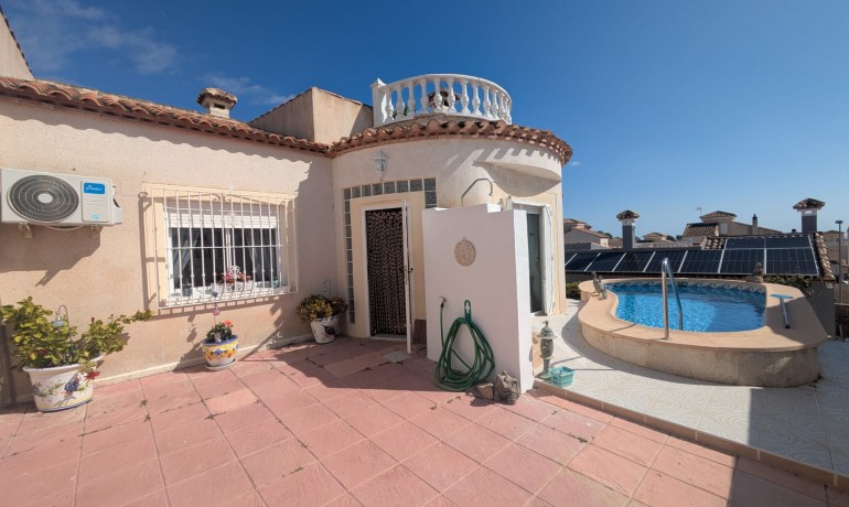 Venta - Villa -
San Miguel de Salinas - San Miguel De Salinas