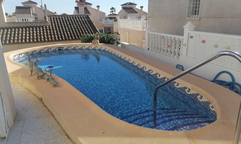 Venta - Villa -
San Miguel de Salinas - San Miguel De Salinas
