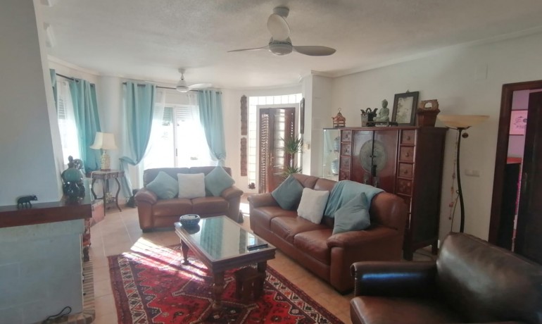 Venta - Villa -
San Miguel de Salinas - San Miguel De Salinas