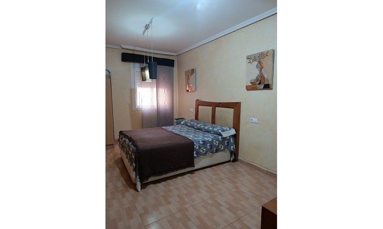 Venta - Apartamento / piso -
Los Montesinos