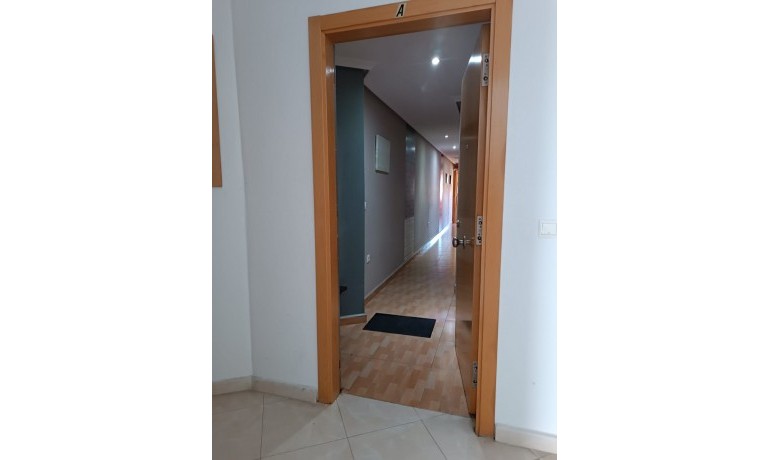 Venta - Apartamento / piso -
Los Montesinos