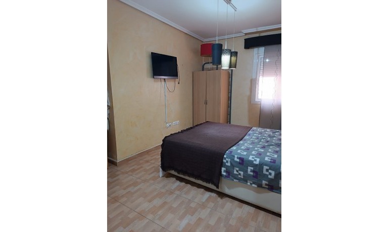 Venta - Apartamento / piso -
Los Montesinos