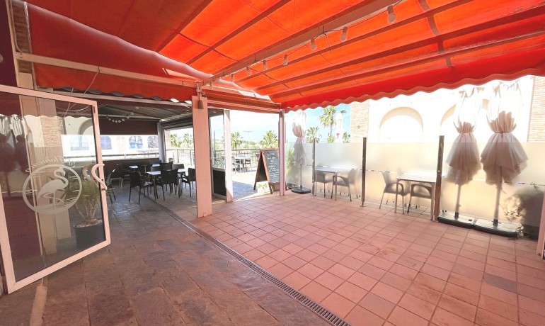 Venta - Comercial -
Algorfa - La Finca Golf