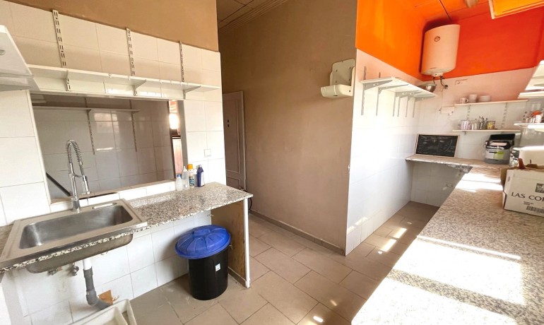 Venta - Comercial -
Algorfa - La Finca Golf