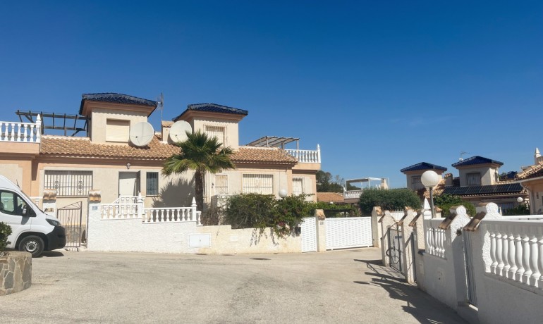 Venta - Casa -
Ciudad Quesada - Upper Golf