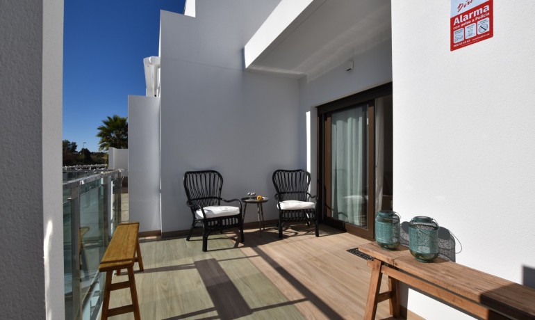 Venta - Apartamento / piso -
Los Montesinos - Entre Naranjos / Vistabella Golf