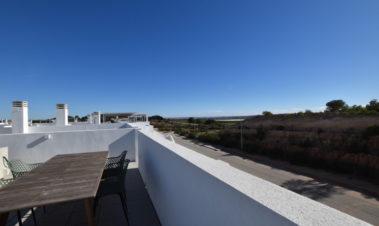 Venta - Apartamento / piso -
Los Montesinos - Entre Naranjos / Vistabella Golf