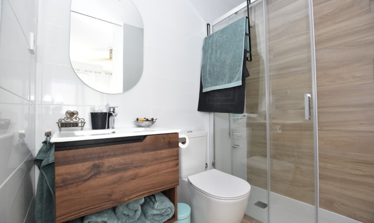Venta - Apartamento / piso -
Los Montesinos - Entre Naranjos / Vistabella Golf