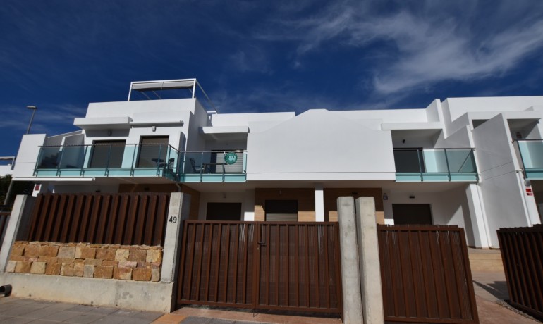 Venta - Apartamento / piso -
Los Montesinos - Entre Naranjos / Vistabella Golf
