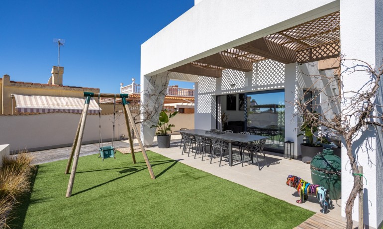 Venta - Villa -
Ciudad Quesada - Ciudad Quesada - Town
