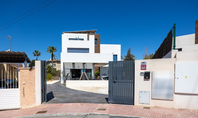 Venta - Villa -
Ciudad Quesada - Ciudad Quesada - Town