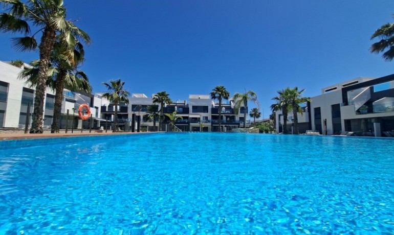Sale - Apartment / Flat -
Guardamar del Segura* - El Raso