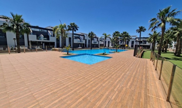 Sale - Apartment / Flat -
Guardamar del Segura* - El Raso