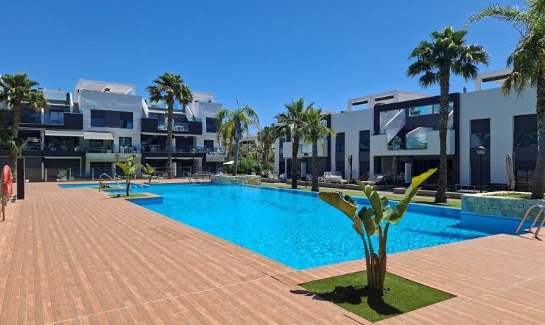 Sale - Apartment / Flat -
Guardamar del Segura* - El Raso