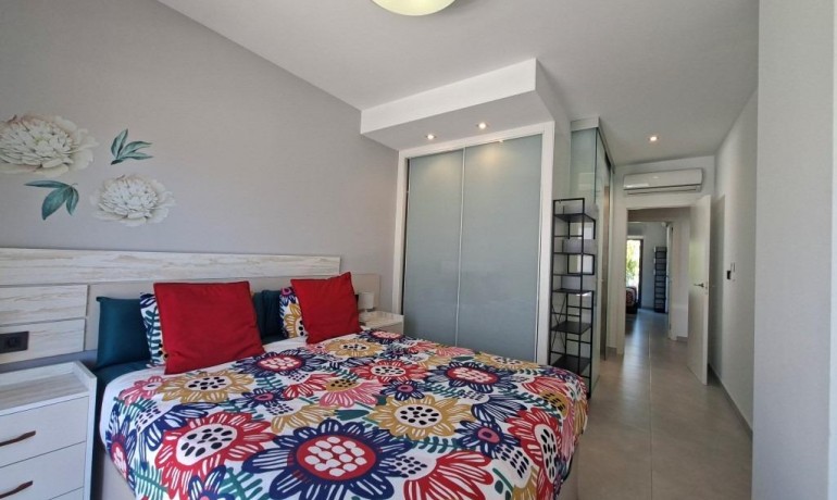 Sale - Apartment / Flat -
Guardamar del Segura* - El Raso