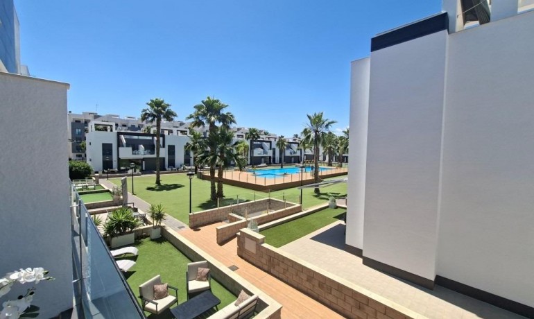 Sale - Apartment / Flat -
Guardamar del Segura* - El Raso