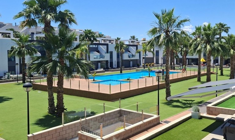 Sale - Apartment / Flat -
Guardamar del Segura* - El Raso