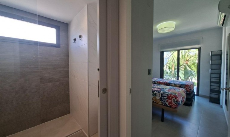 Sale - Apartment / Flat -
Guardamar del Segura* - El Raso