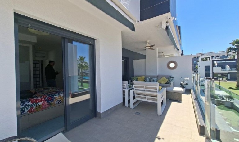 Sale - Apartment / Flat -
Guardamar del Segura* - El Raso